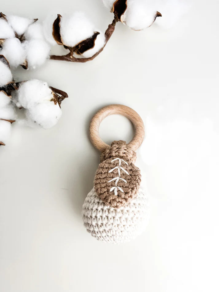 Hochet - Bois et crochet