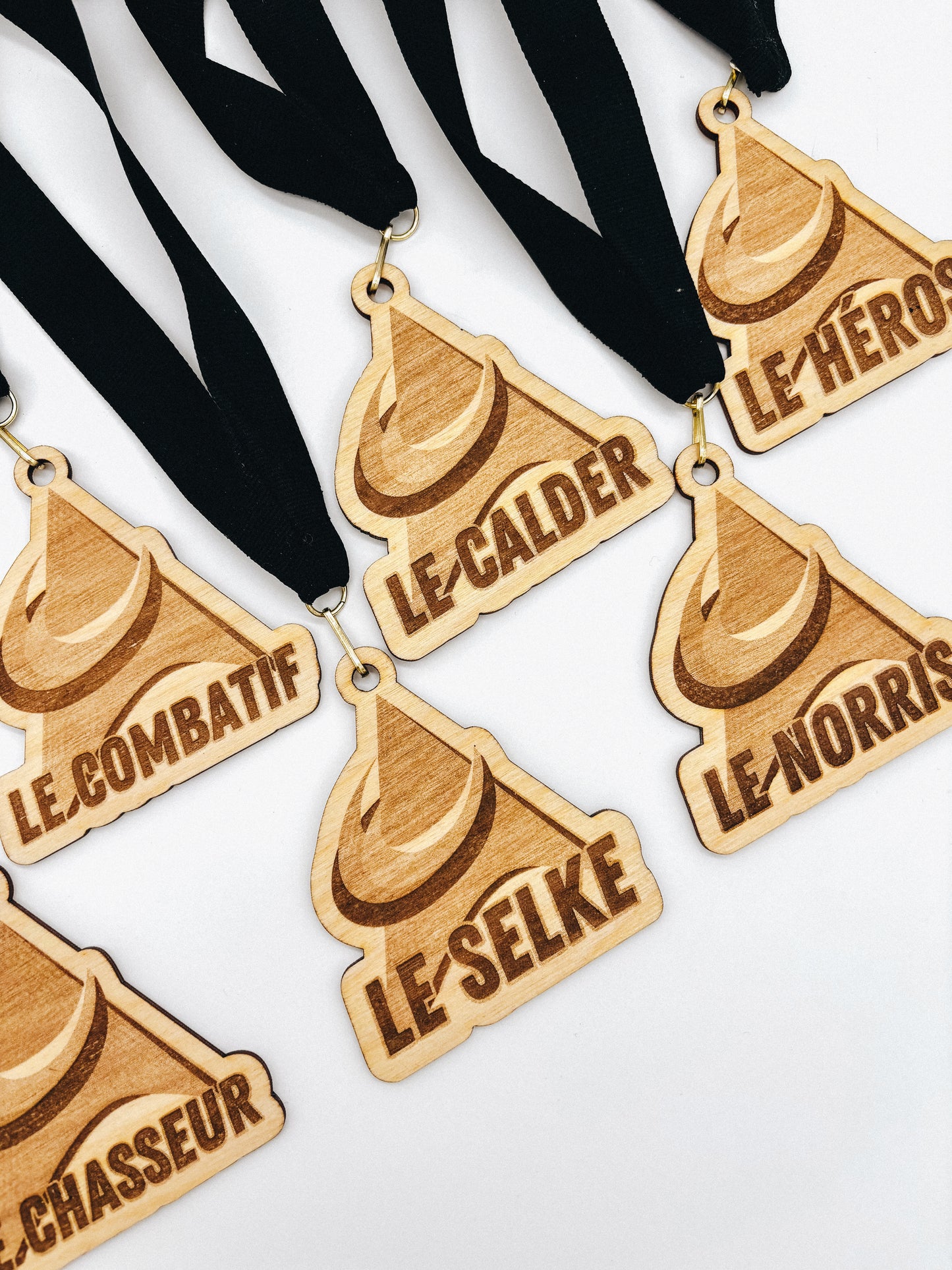 Médaille contour personnalisée - Bois