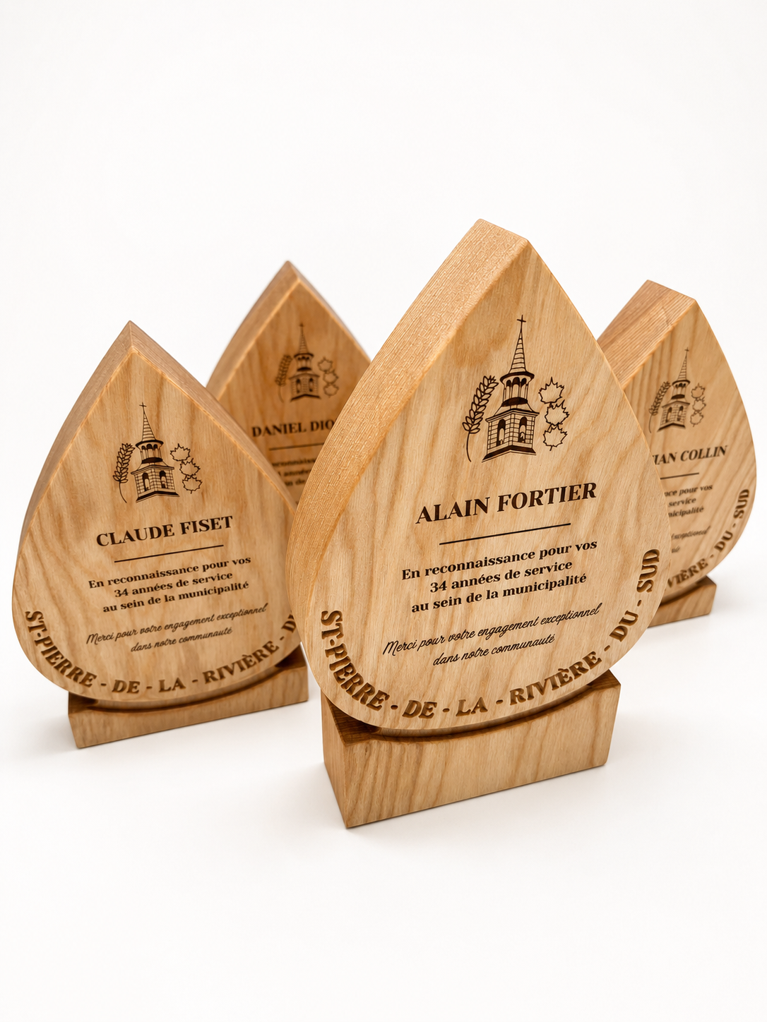 Trophées en bois personnalisés - Municipalité de St-Pierre-de-la-Rivière-du-Sud